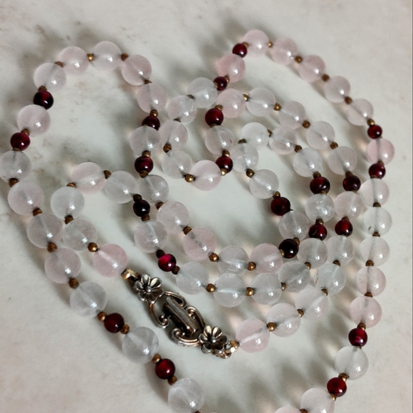 Vintage Genuine Rose Quartz Necklace with Garnet - Picture 7 of 13